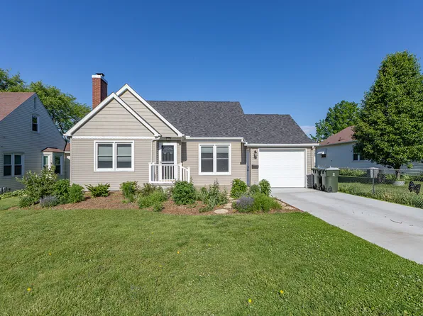 509 S Henry St, Geneseo, IL 61254