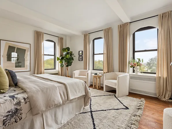 130 East End Avenue image 5 of 12