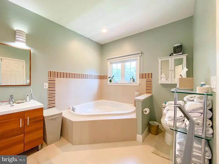 1947 Fay Pl — Photo 24