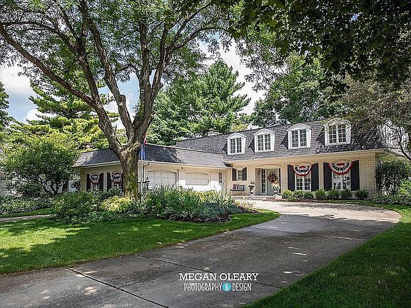 3rd image of 115 Apache Dr