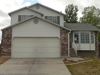 1st image of 5760 S Woodview Dr