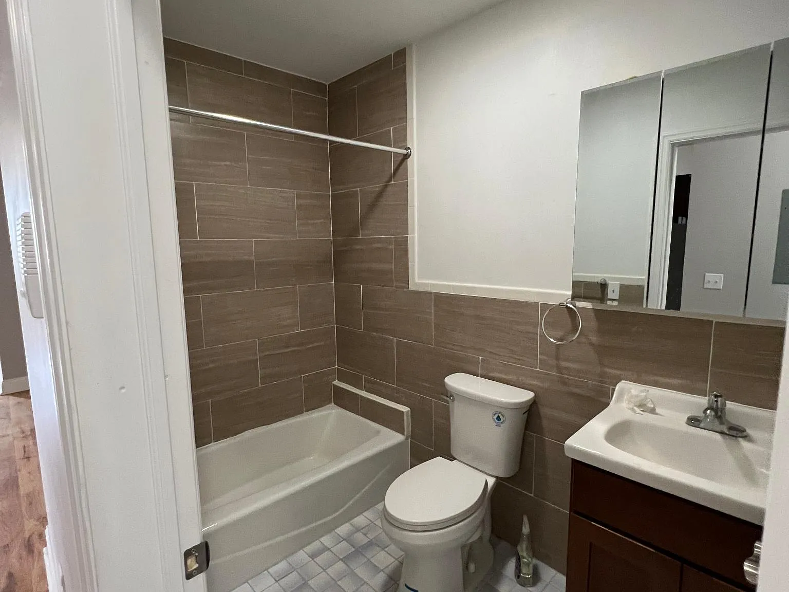 221 Nepperhan Ave — Photo 2
