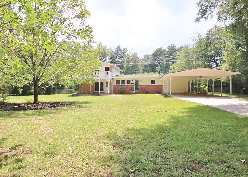 1st image of 289 Peachtree Cir