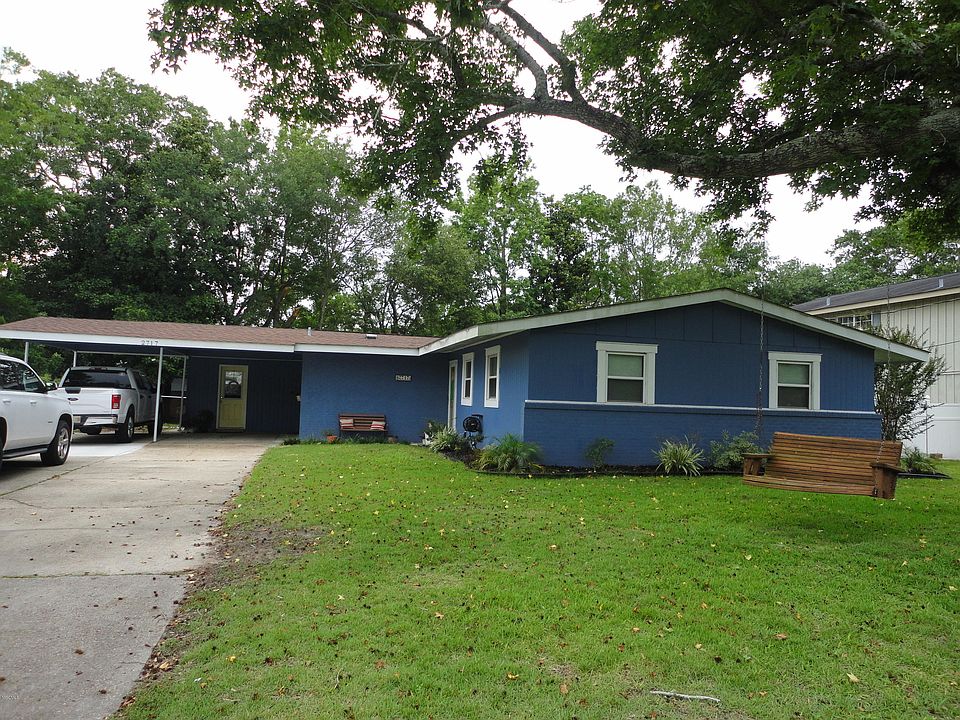 1st image of 2717 Pinewood Ave