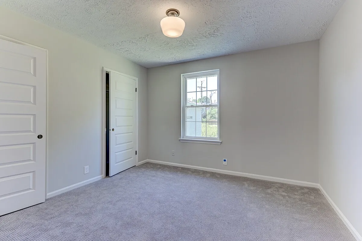 2326 Brittany Drive - 1 — Photo 4