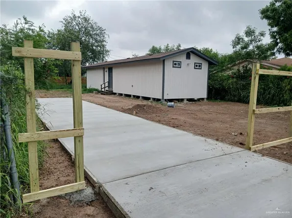 1306 N Moorefield Rd, Mission, TX 78572