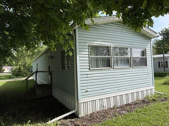 5th image of 13 Orange Grove Dr