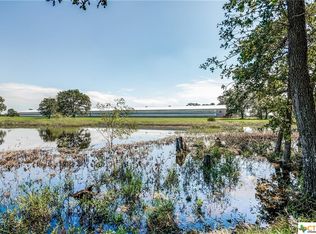 1066 County Road 457, Waelder, TX 78959