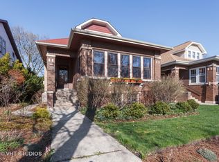 1217 N Harvey Ave, Oak Park, IL 60302