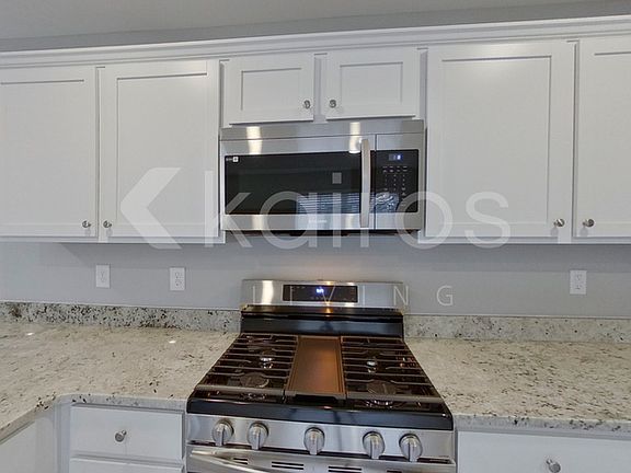 4th image of 394 Angela St