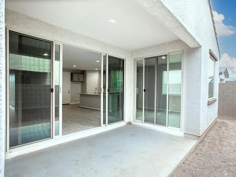 9426 E Saturn Ave — Photo 14