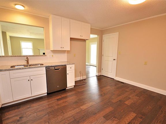 5th image of 1620 Keeven Ln