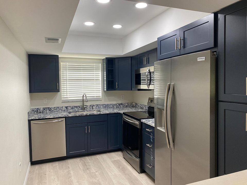 1st image of 5225 Imperial Lakes Blvd APT 40