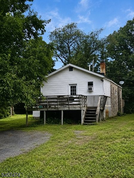 1st image of 64 Cedarbrook Rd