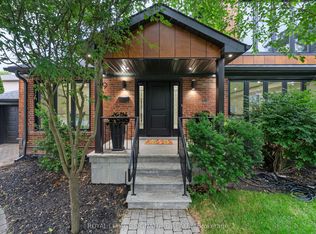 29 Blaketon Rd, Toronto, ON M9B 4W4