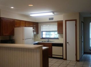 156 Pine St, Atlantic Beach, FL 32233