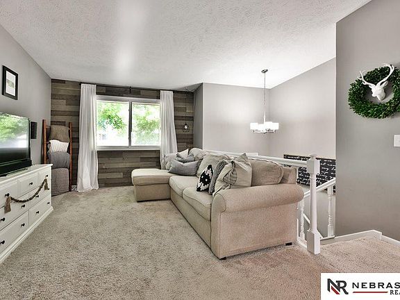 5th image of 6631 S 153rd St