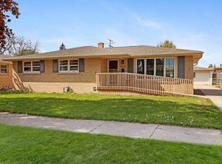 2408 24th St, Kenosha, WI 53140