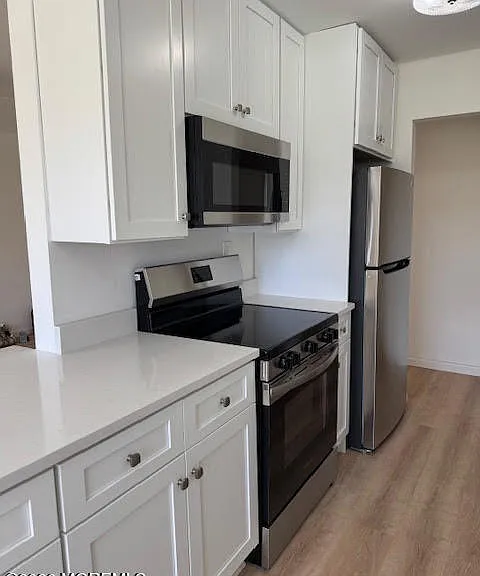 35 Manchester Ct #D — Photo 10