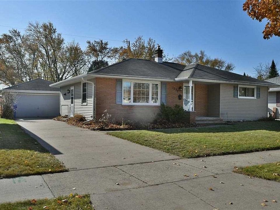 1225 E Lindbergh St, Appleton, WI 54911 Zillow