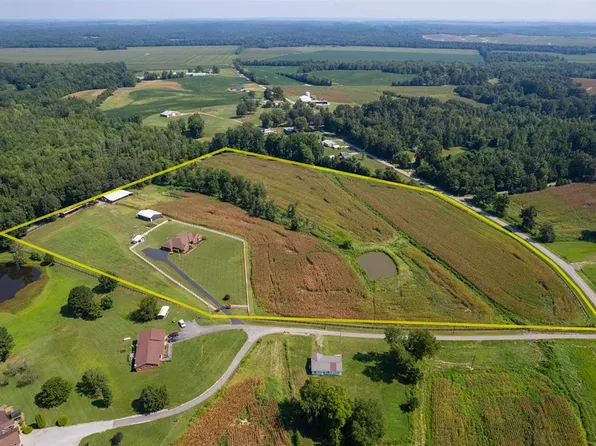 119 Ceralvo Ln, Central City, KY 42330