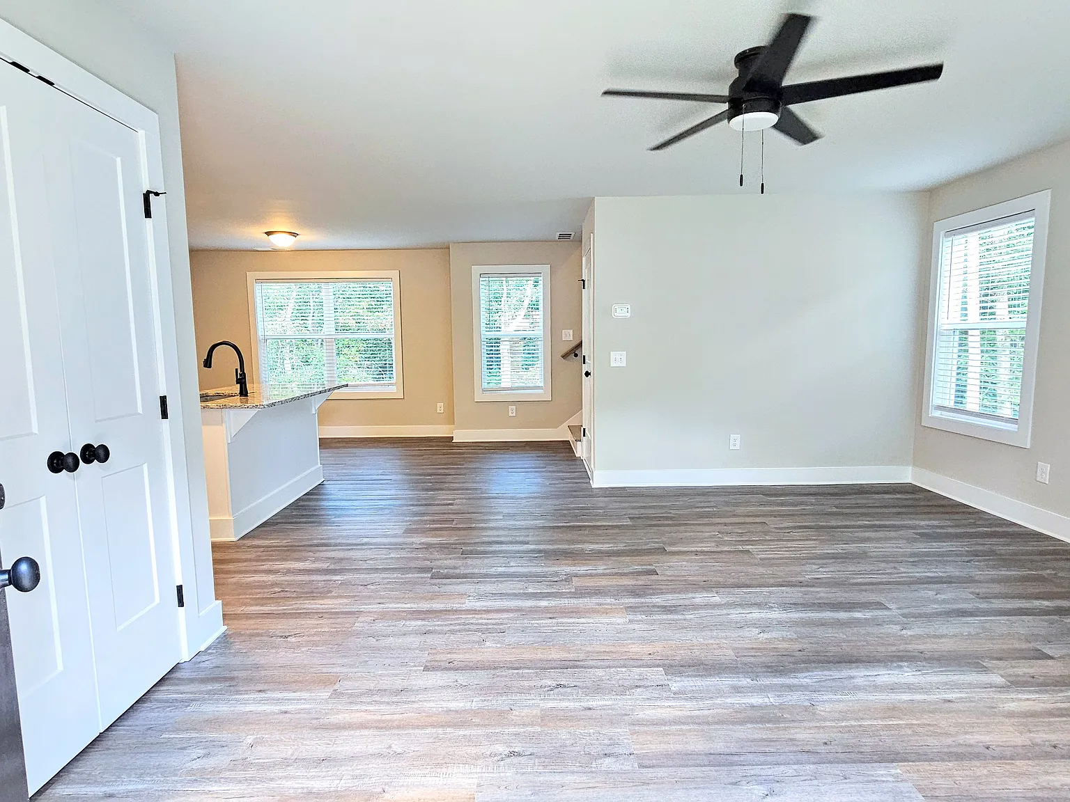 2 bed, 2.5 bath, 1264 sqft, $1,975 — Photo 4