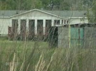 556 Brown St, Fyffe, AL 35971