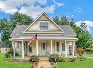117 W 6th St, Cordell, OK 73632