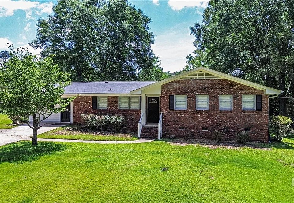 1st image of 265 Ferncliff Drive