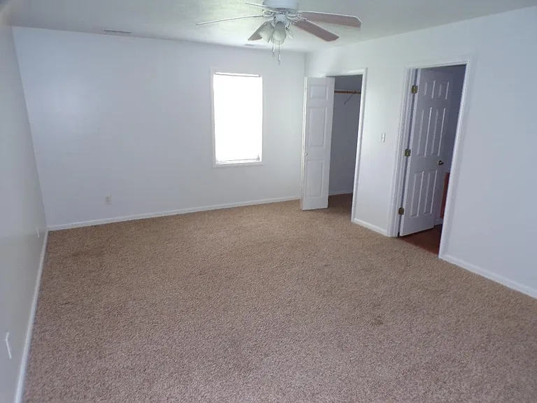 1408 Montebello Dr — Photo 15