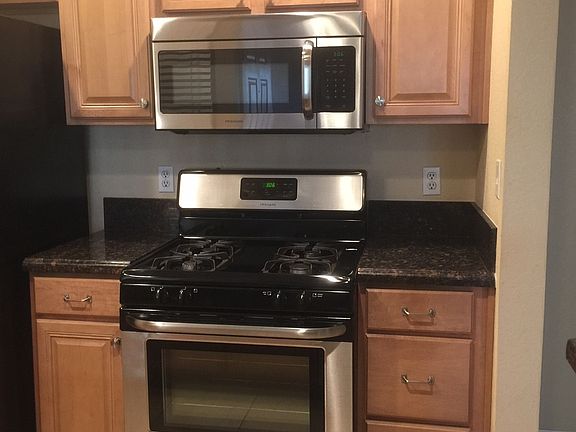 5th image of 1900 Villa Palms Ct Unit 103