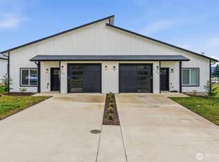 9 Anchor Way #B, Cathlamet, WA