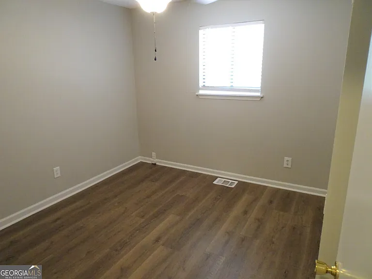 13 Oakmount Dr — Photo 9