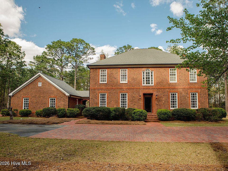 1st image of 207 Stratford Road