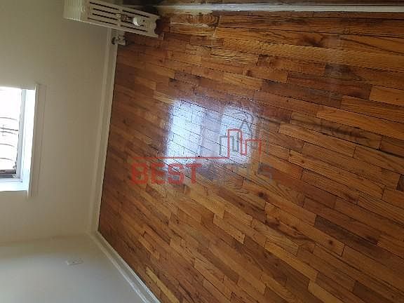 5th image of 226 E 29th St APT 6B