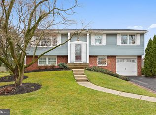513 Mackin Dr, Cherry Hill, NJ 08002