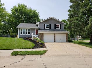 11405 Rambleridge Rd, Omaha, NE 68164
