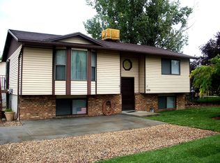 938 S 250 E, Layton, UT 84041