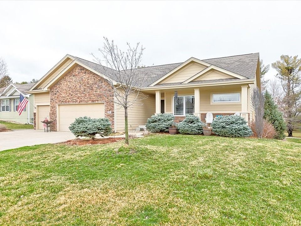 1st image of 301 E Southside Dr