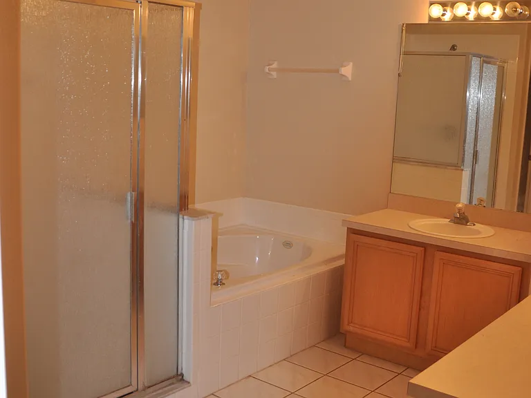4017 Shawn Cir — Photo 8