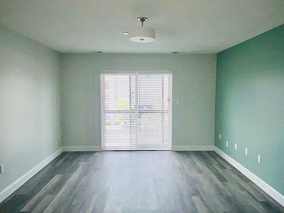 3rd image of 11-13 Langdon St Unit 302