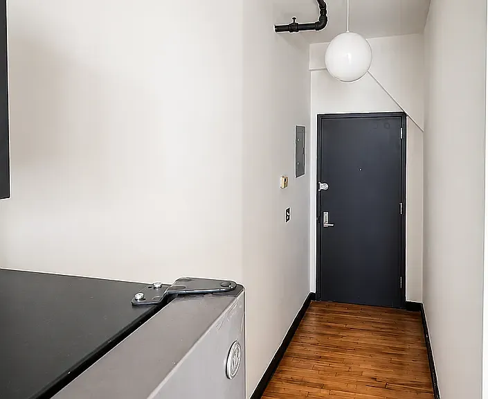 1920 Harman St #210 — Photo 5