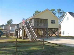 916 Washington St, Manteo, NC 27954