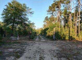 18345 April Ave, Fountain, FL 32438