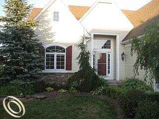 2nd image of 863 Townsend Dr