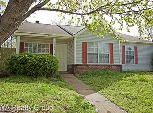 1703 Signature Dr, Bentonville, AR 72712