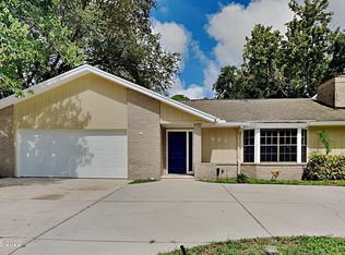 847 Rostock Cir NW, Palm Bay, FL 32907