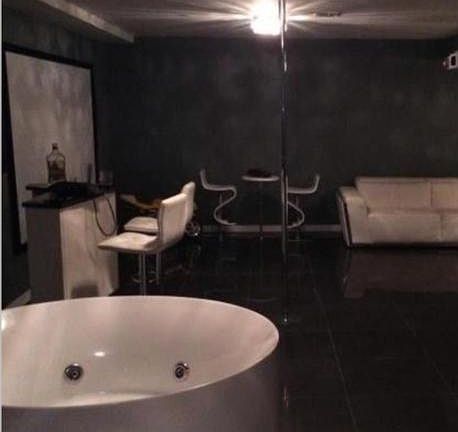 5th image of 38 Avon Pl #1