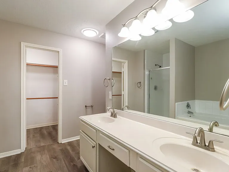 12080 La Salle River Rd — Photo 11