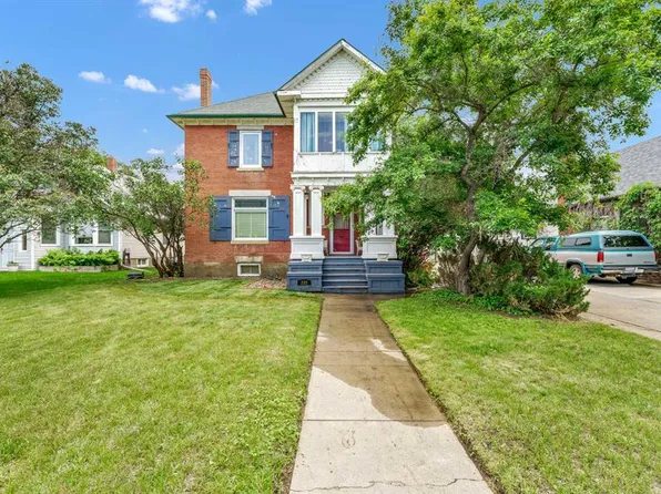 335 N 1st St SE, Medicine Hat, AB T1A 0A5
